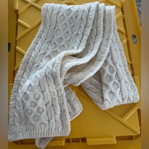 Kilronan Knitwear Honeycomb Cable Scarf Beige Cream